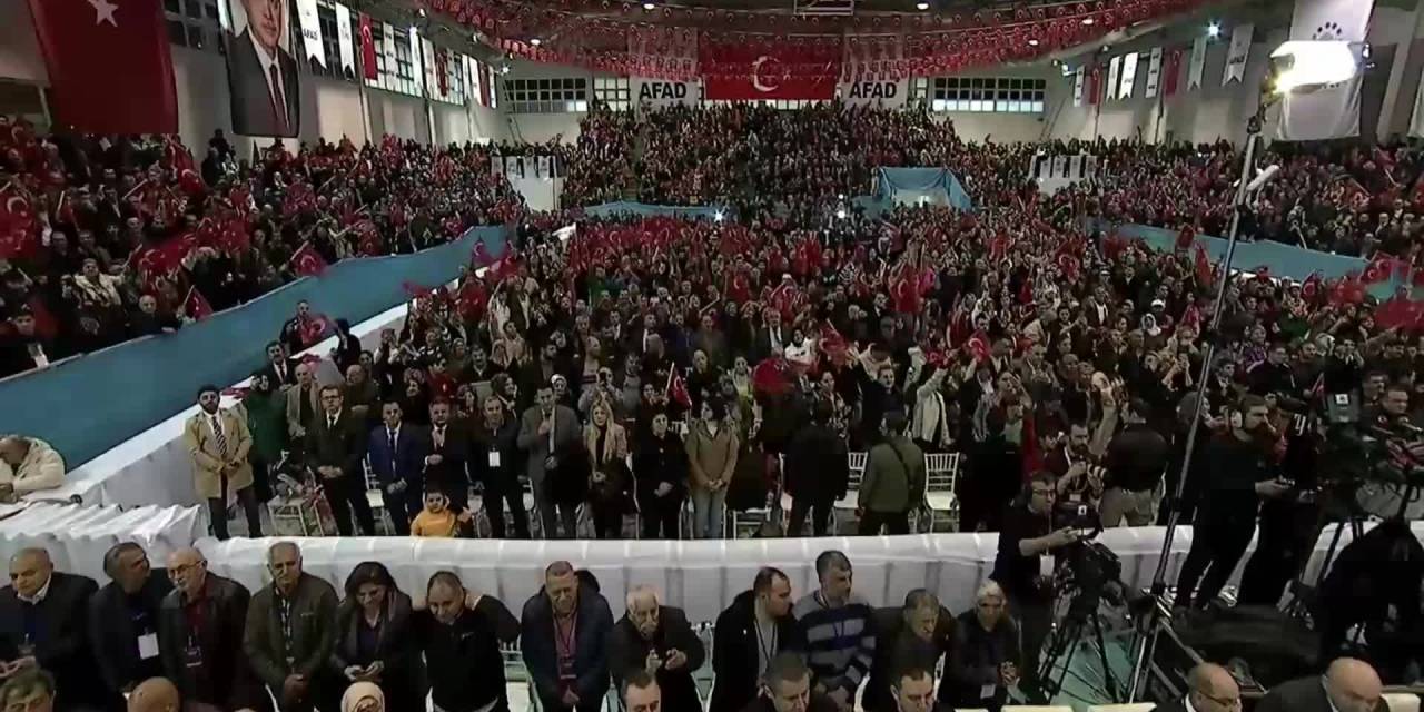 Erdoğan: "2 Ay İçinde Deprem Bölgesi Genelinde 75 Bin Konutun Teslimini Bitireceğiz"