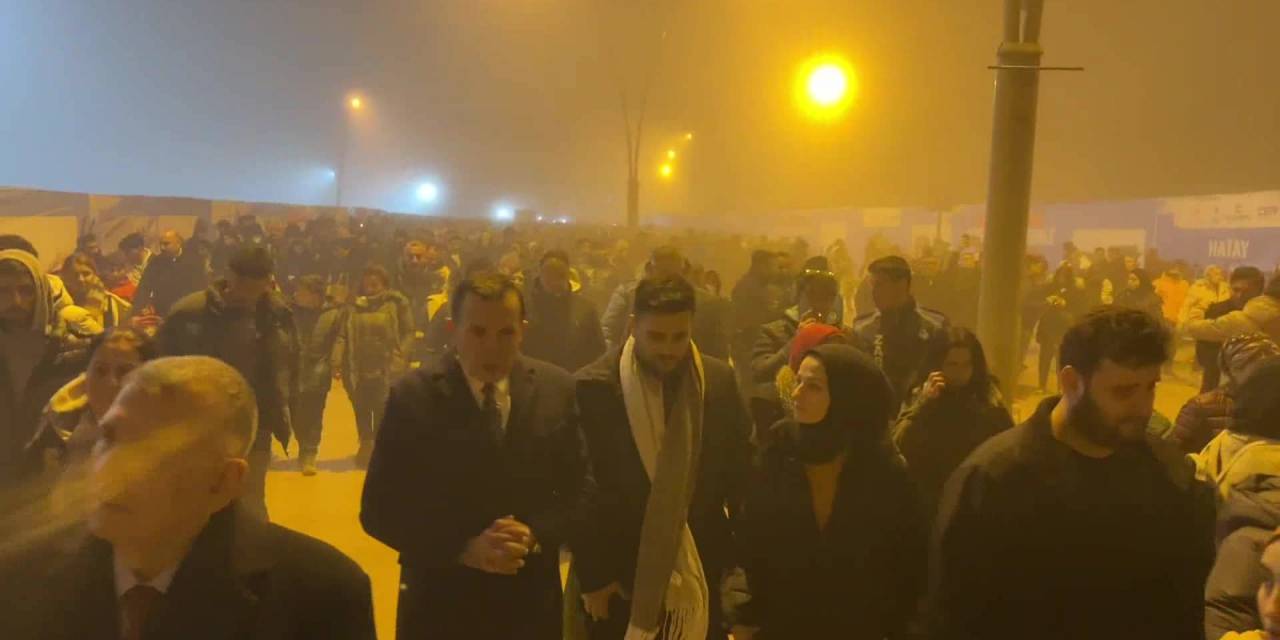 Yenişehir Belediye Başkanı Özyiğit, Hatay’da Düzenlenen “Sessiz Yürüyüş”e Katıldı