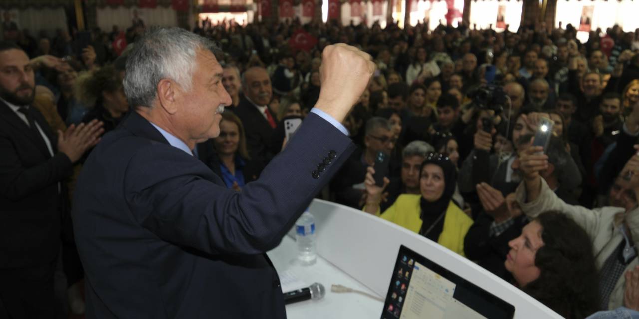 Adana Büyükşehir Belediye Başkanı Karalar, Mahalle Buluşmaları'na Devam Ediyor