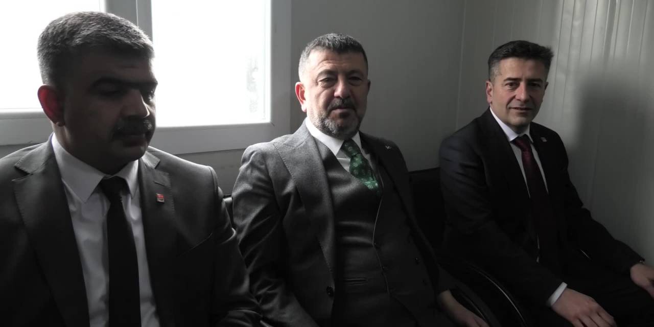 Veli Ağbaba: "Her Kesimin Belediye Başkanı Olmayı Hedefliyorum"