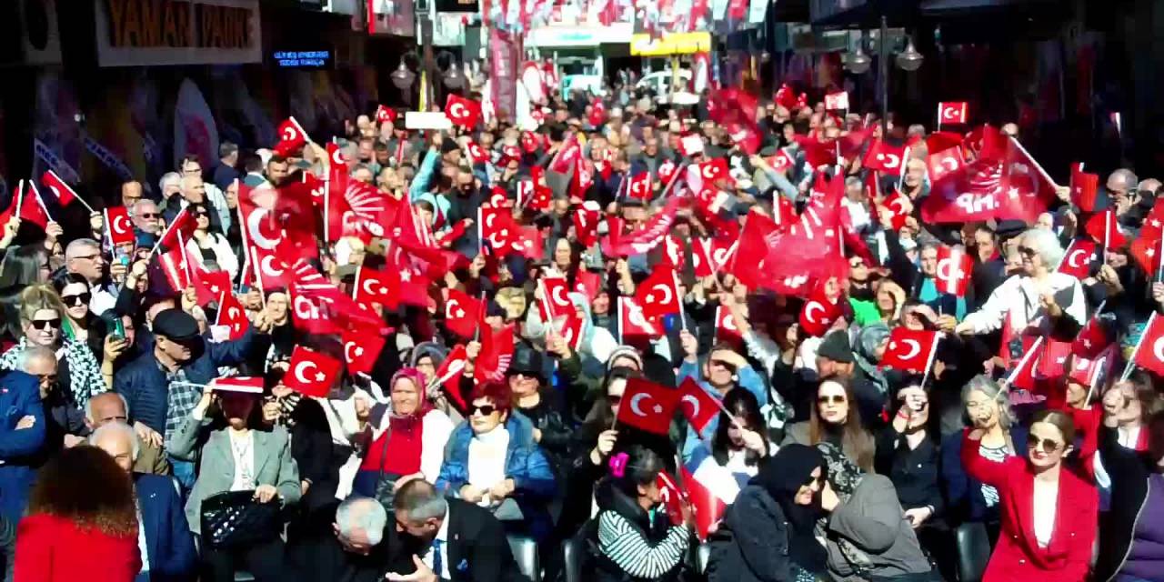 Özgür Karabat: "Bizim İşimiz Gücümüz Türkiye, İşimiz Gücümüz Turhal Olacak. Sizlere Söz Veriyoruz"