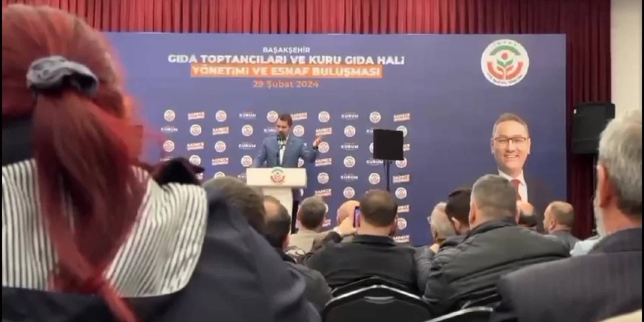 Murat Kurum, Başakşehir’de Protesto Edildi. “Kanal İstanbul Yapılacak Mı” Sorusuna İse Yanıt Vermedi