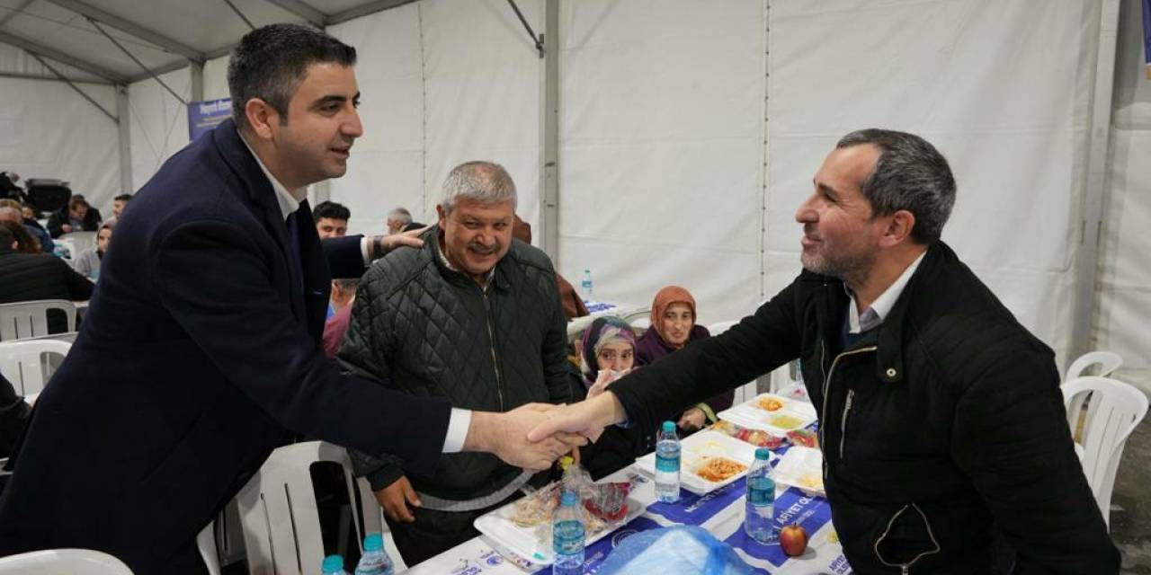 KARTAL BELEDİYE BAŞKANI YÜKSEL, ORUCUNU HASTA YAKINLARIYLA AÇTI