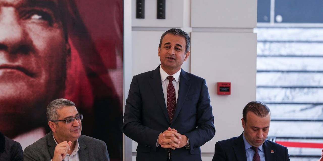 Burhanettin Bulut: “Anketler Chp'nin 2019'un Da Üzerinde Olduğunu Gösteriyor”