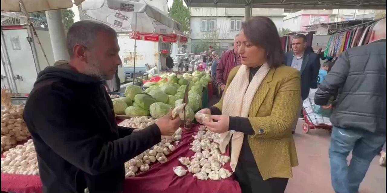 Müzeyyen Şevkin: 1 Diş Sarımsak 1 Lira. Sarımsak Bile Neredeyse Etle Yarışıyor