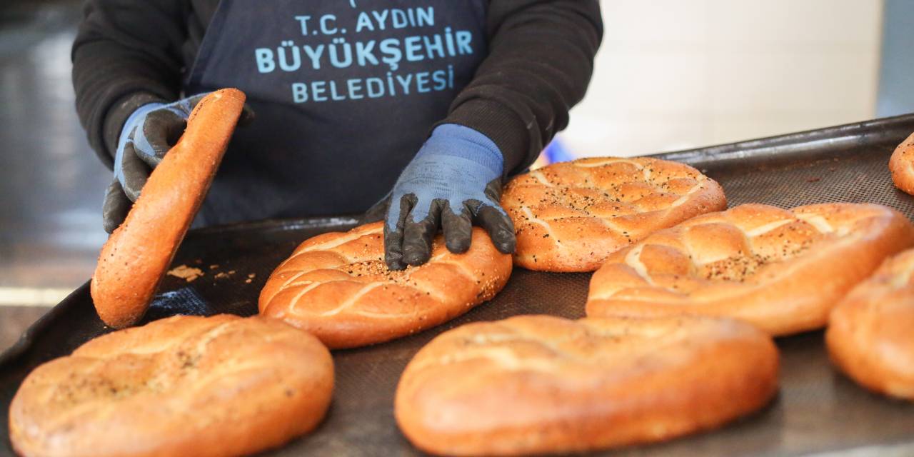 AYDIN BÜYÜKŞEHİR BELEDİYESİ’NİN HALK EKMEK SATIŞ NOKTALARINA VATANDAŞLARDAN YOĞUN TALEP