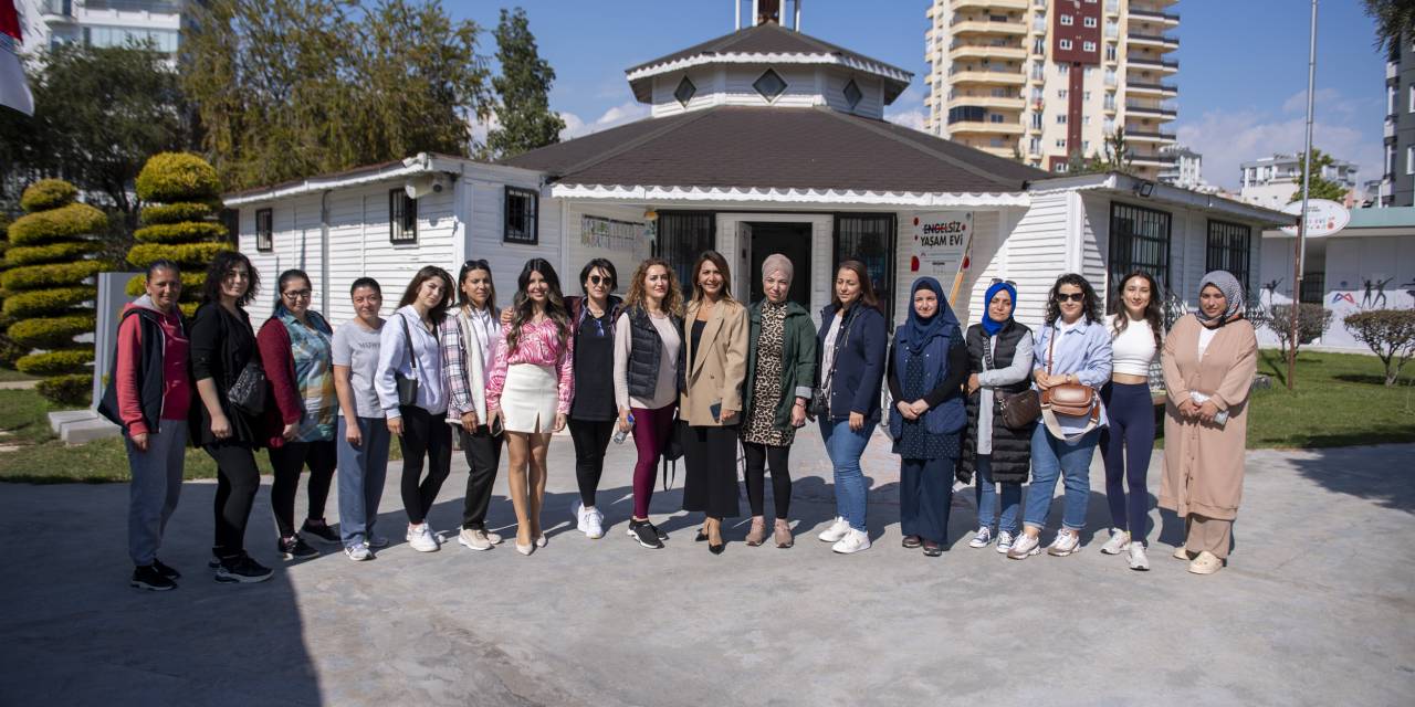 Mersin Büyükşehir Belediyesi Atölye Çalışmaları İle Kadınları Desteklemeye Devam Ediyor