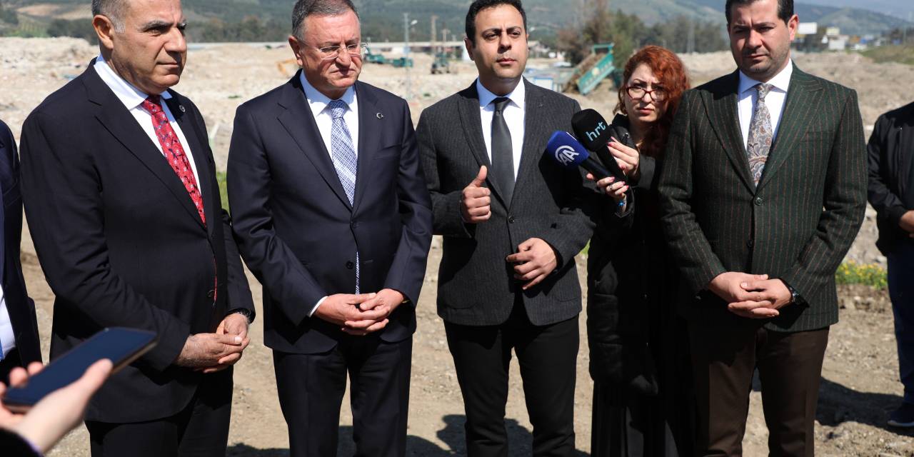 Chp Pm Üyesi Baran Bozoğlu: "Hatay’da Yaklaşık 2 Erciyes Dağı Büyüklüğünde Deprem Atığıyla Karşı Karşıyayız"