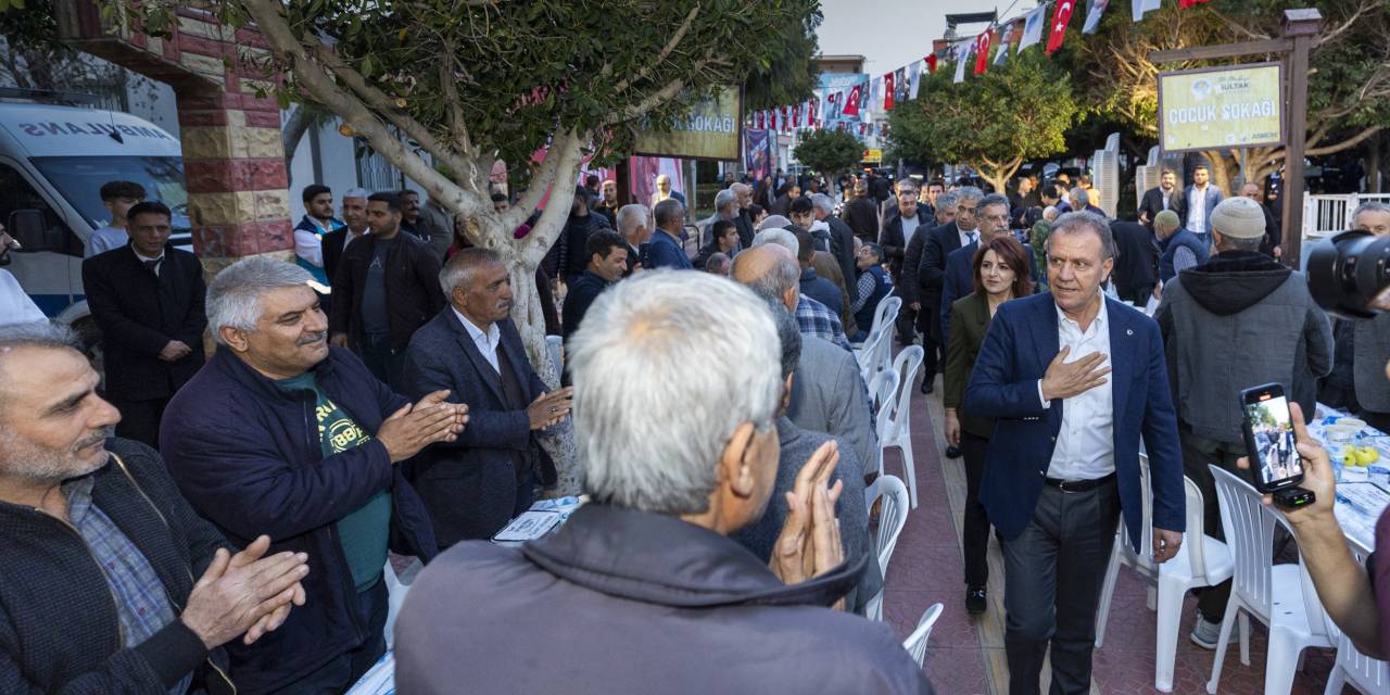 Vahap Seçer, Ramazan Ayının İlk Gününde Çilek Mahallesi Halkıyla İftar Yaptı