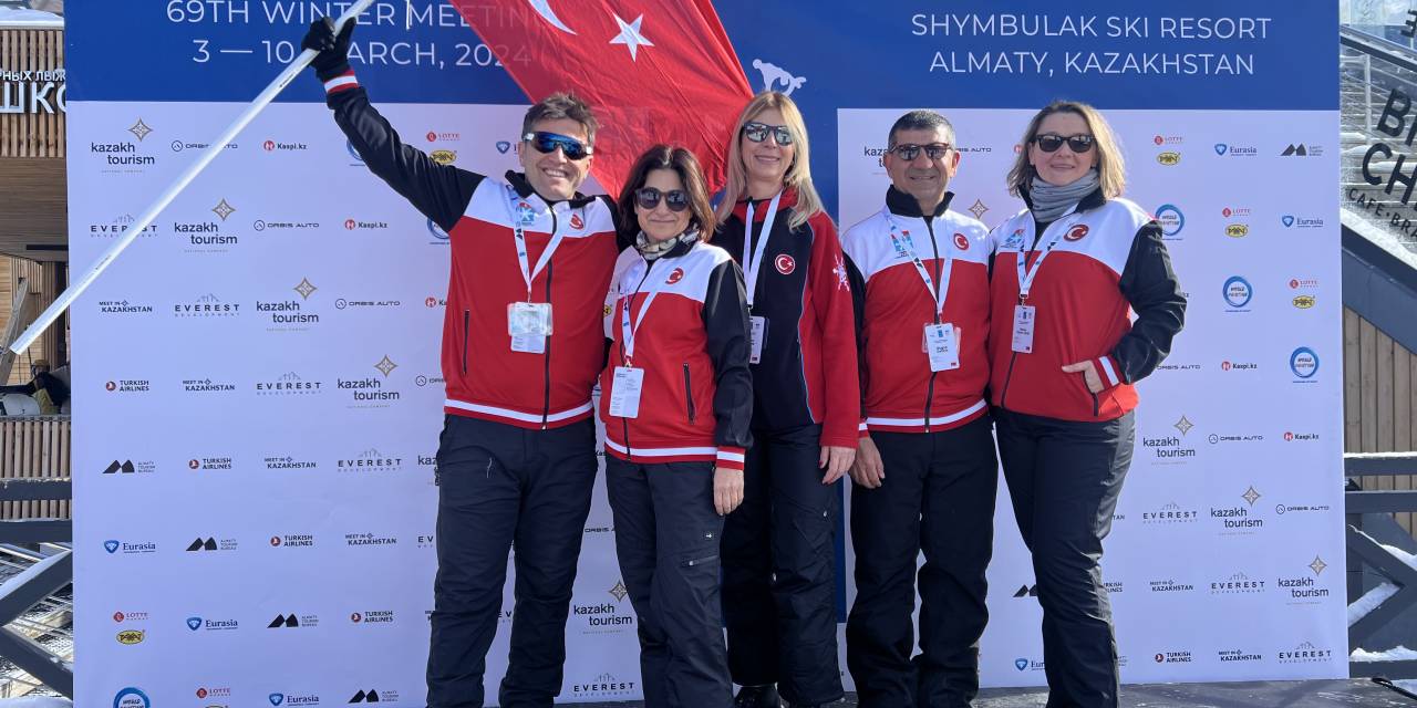 Türkiye, Kazakistan'da Düzenlenen 'dünya Gazeteciler Kayak Şampiyonası'nda Madalya Aldı