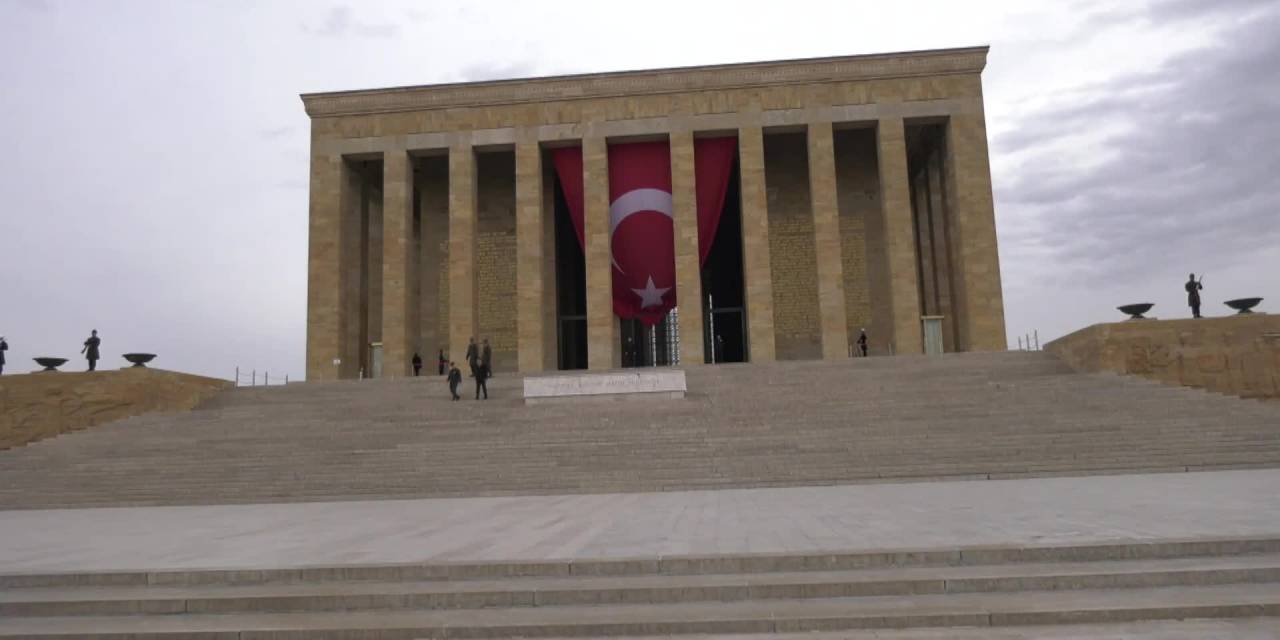 Harbiyeliler Anıtkabir'de