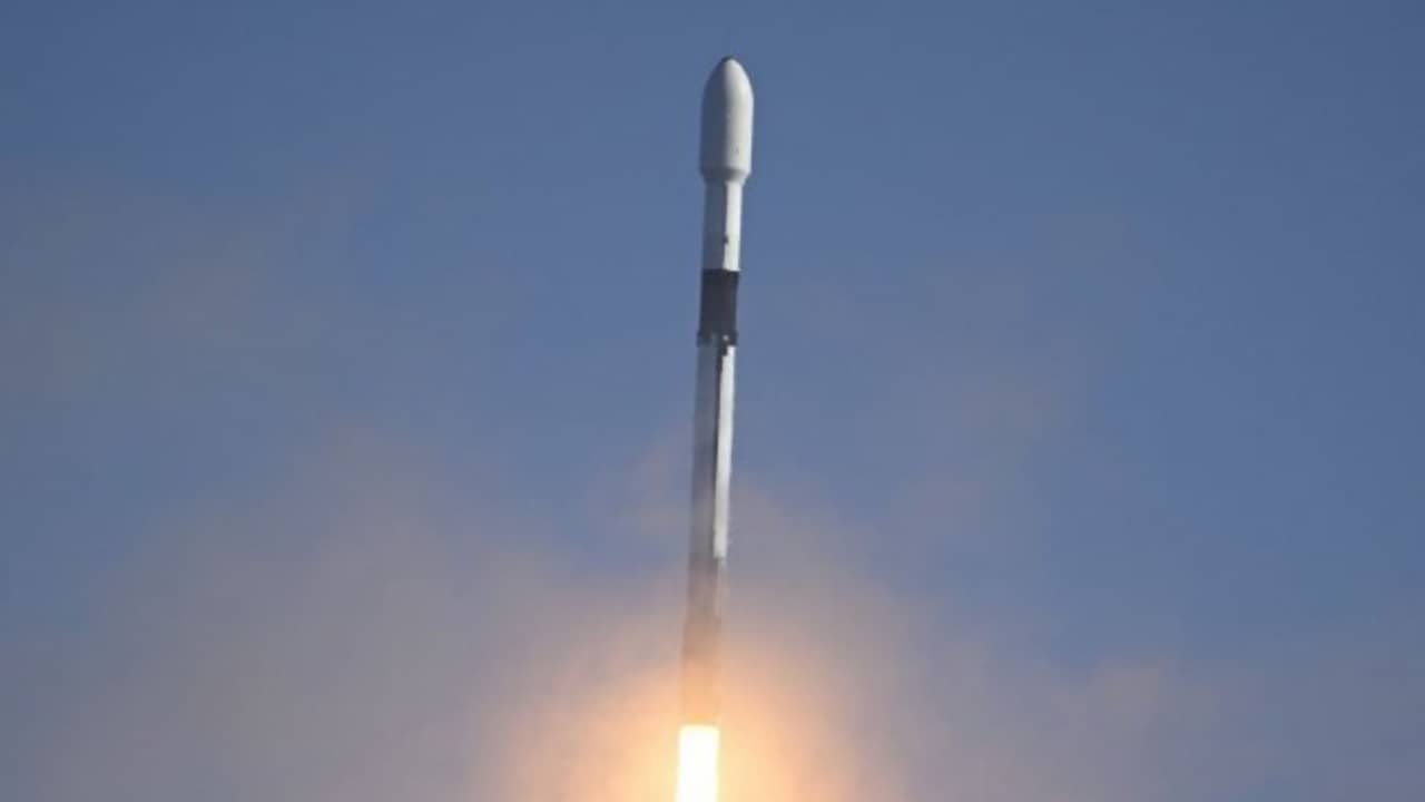 SpaceX, Ukrayna krizinin ortasında 48 Starlink uydusu fırlattı