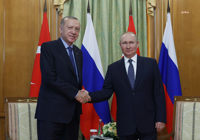 Cumhurbaşkanı Erdoğan, Rusya Devlet Başkanı Putin'i Tebrik Etti