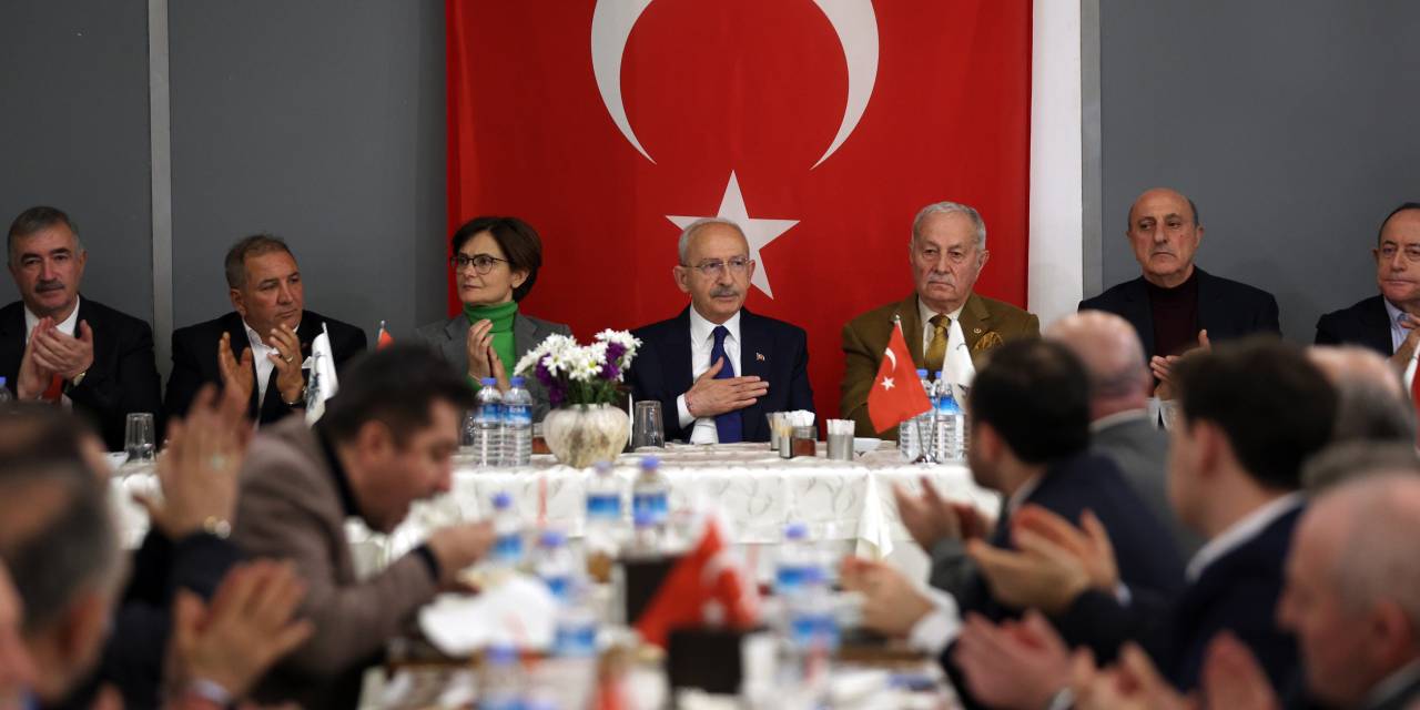 KILIÇDAROĞLU, İFTARDA ESKİ ADALET BAKANI İSMAİL MÜFTÜOĞLU İLE BİR ARAYA GELDİ