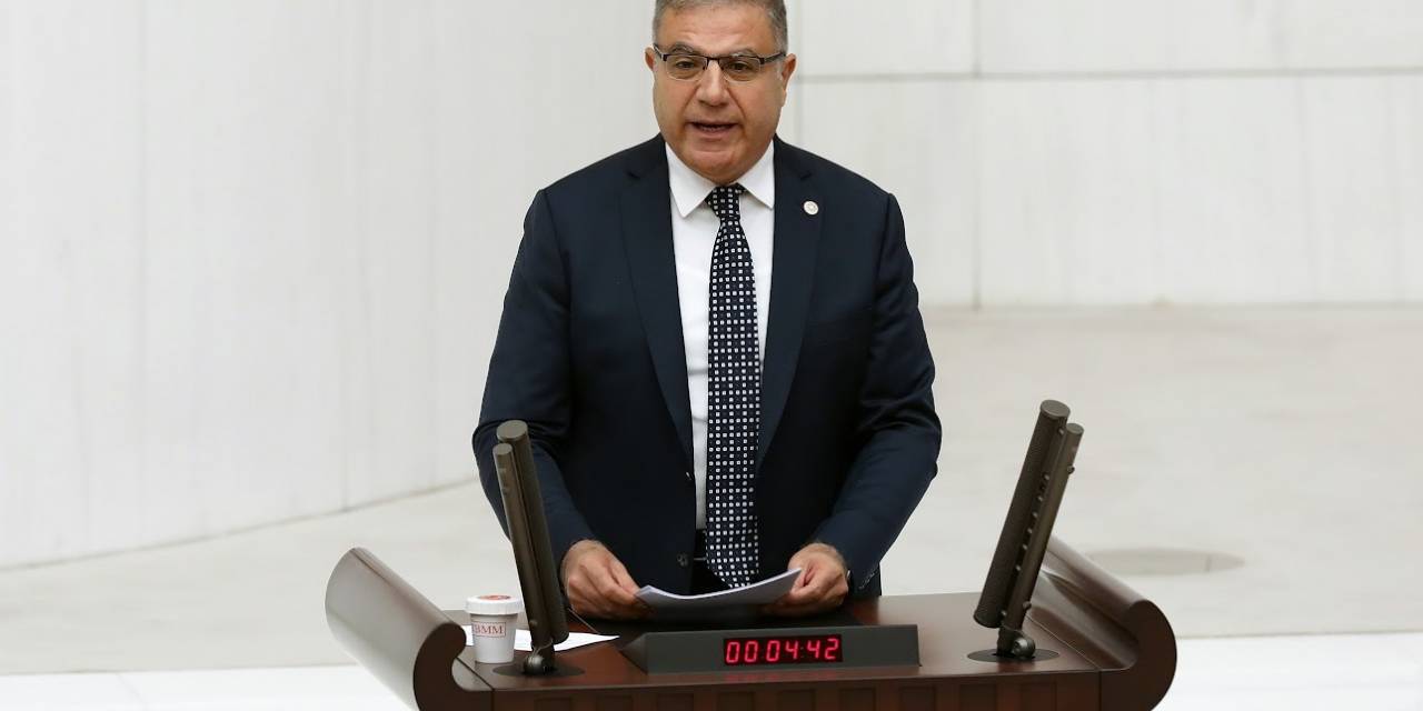 Chp Hatay Milletvekili Mehmet Güzelmansur, Trafik Kazası Geçirdi
