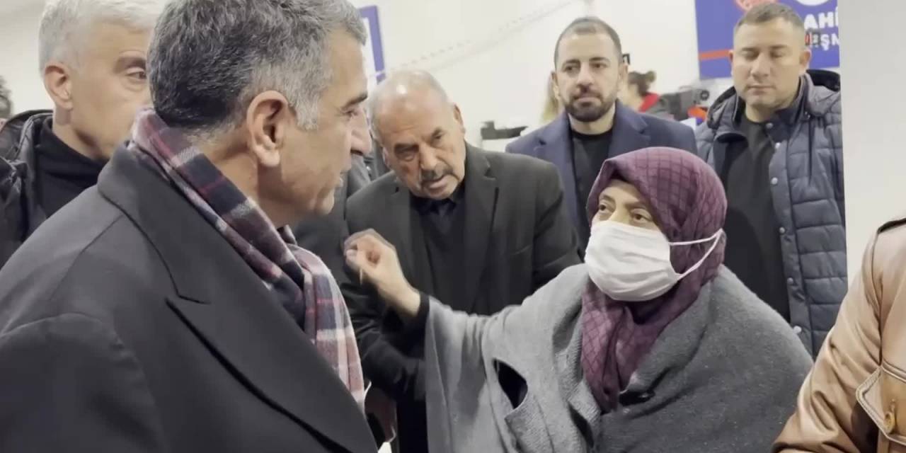 Chp Elazığ Milletvekili Gürsel Erol, Depremde Evleri Yıkılan Hak Sahibi  Mağdurları Ziyaret Etti