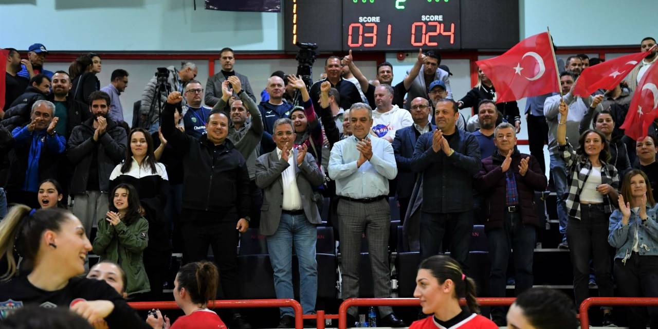 KONYAALTI BELEDİYESİ KADIN HENTBOL TAKIMI, AVRUPA KUPASI’NA ODAKLANDI