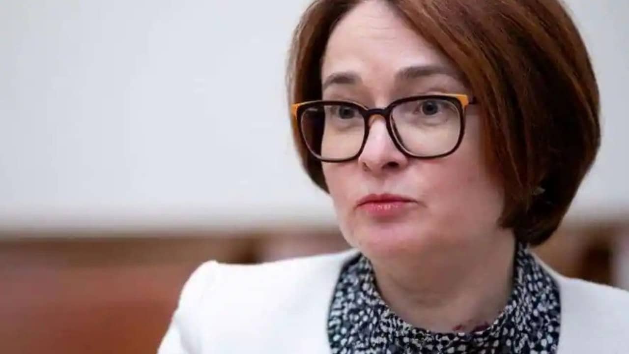 Rusya Merkez Bankası başkanı, ekonomik bir düşüşün yaklaştığını söyledi