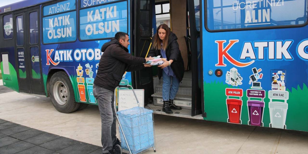 ATAKUM BELEDİYESİ’NİN ‘KATIK OTOBÜSÜ’  DÖRT AYDA YAKLAŞIK 20 TON ATIK TOPLADI