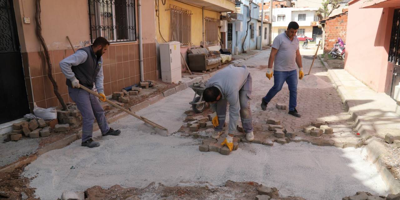 TURGUTLU BELEDİYESİ EKİPLERİ EŞ ZAMANLI OLARAK SAHADA