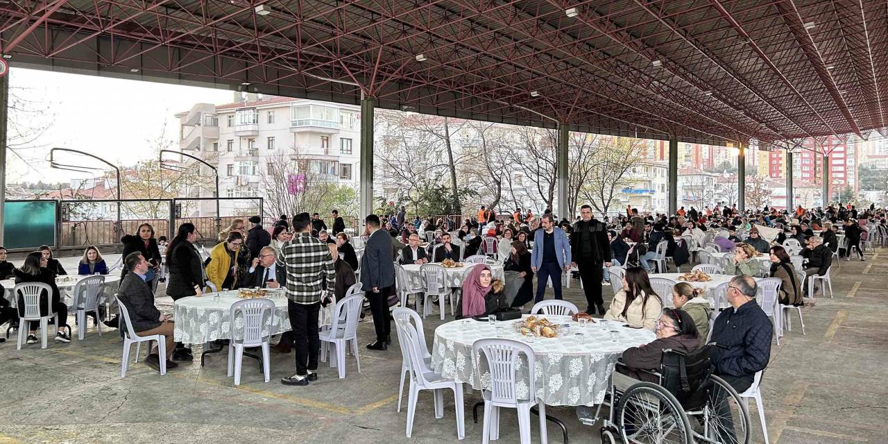 YENİMAHALLE’DE DEMETEVLER SAKİNLERİİFTARDA BULUŞTU