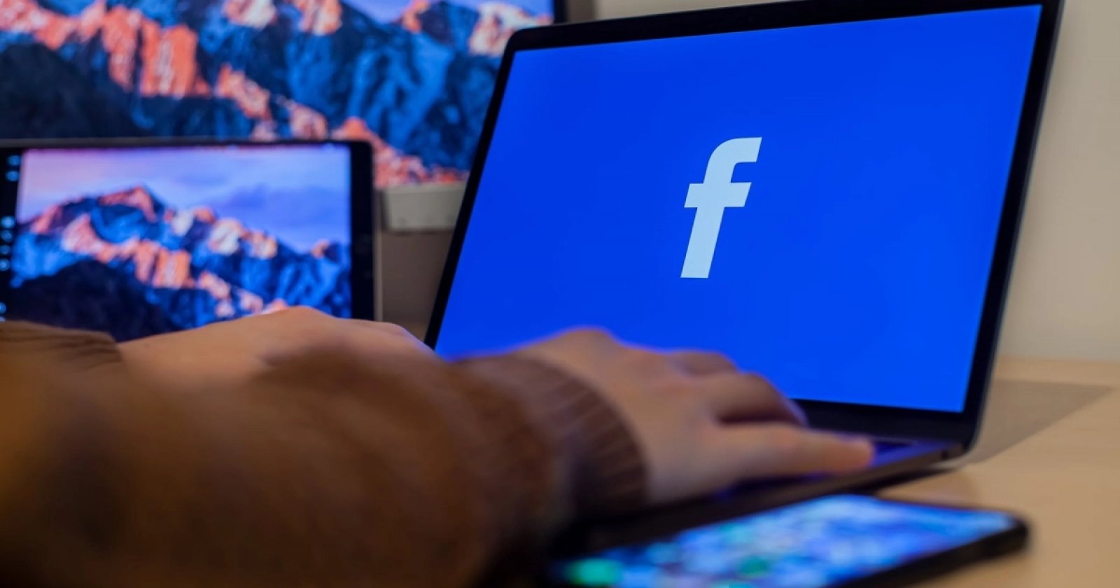 Facebook Çıkmaza Girdi! Yetkililer Ne Yapacağını Bilmiyor