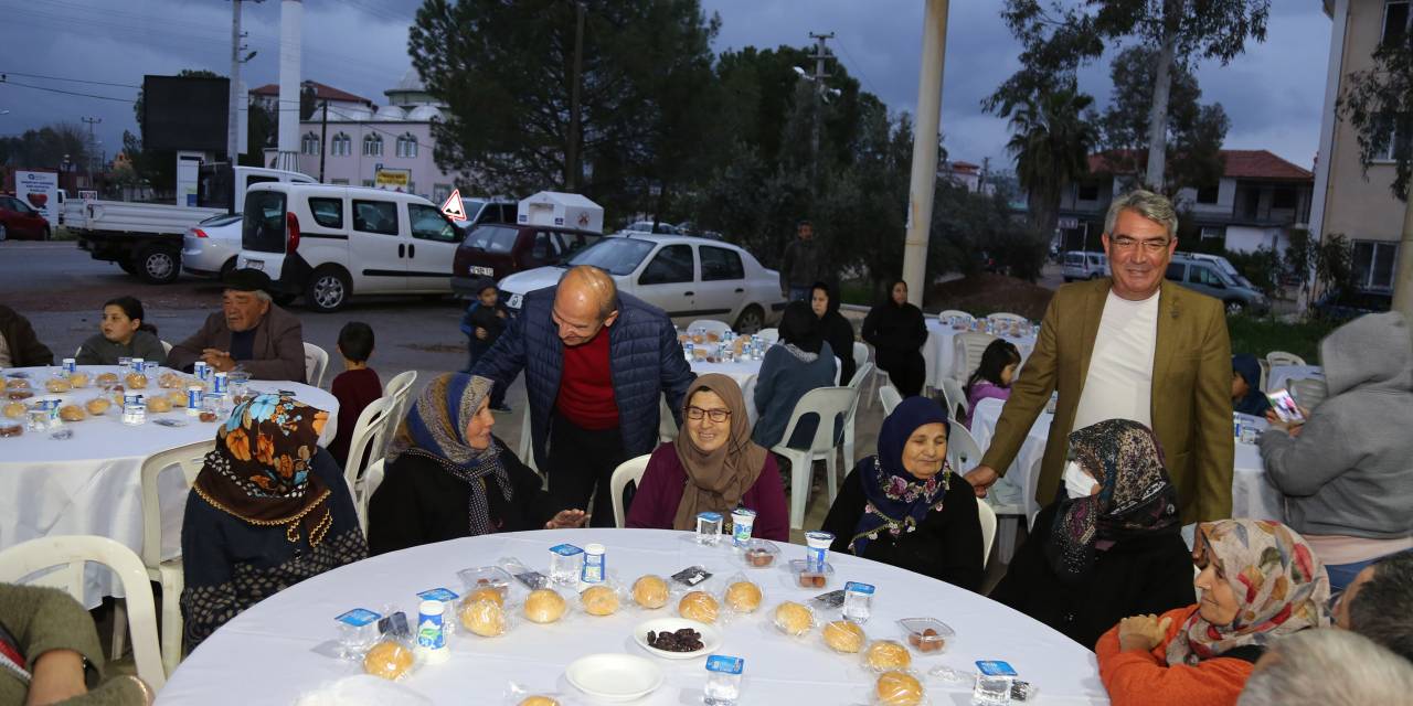 DÖŞEMEALTI BELEDİYESİ’NİN İFTAR SOFRASI ILICA MAHALLESİ’NDE KURULDU