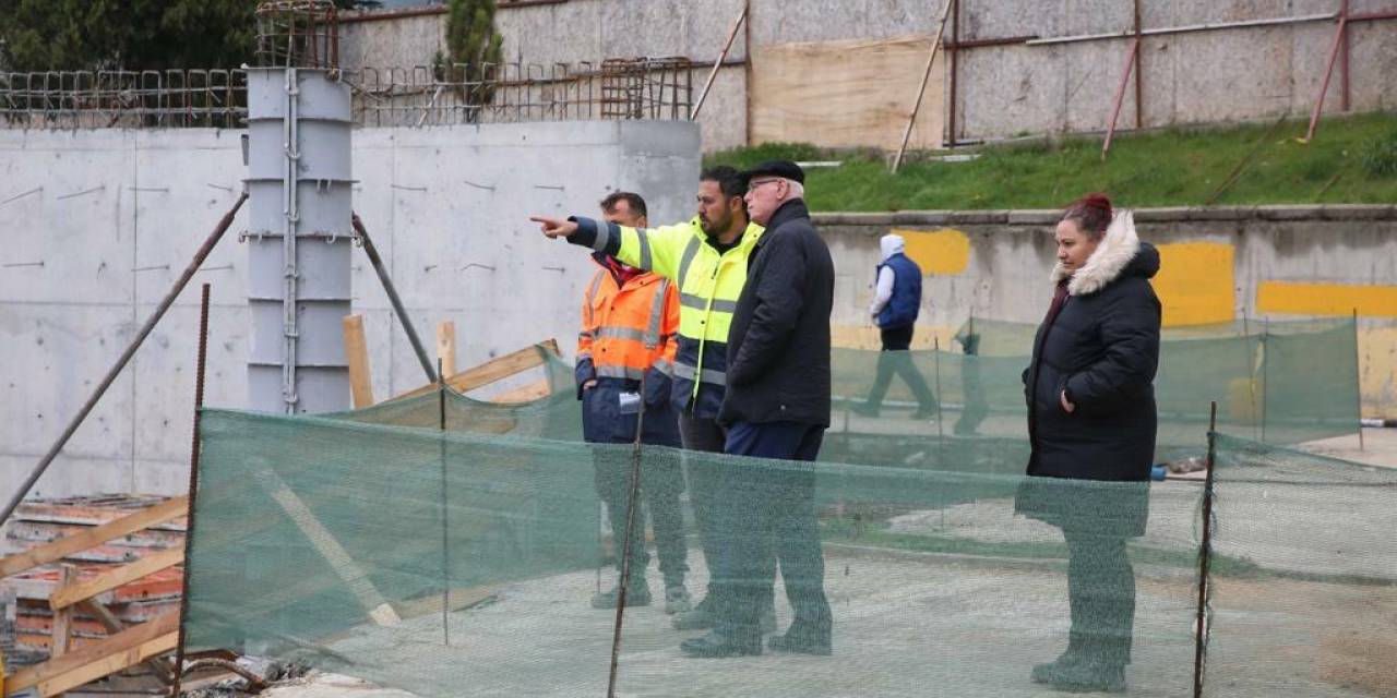 ODUNPAZARI BELEDİYE BAŞKANI KURT’TAN DEVAM EDEN ‘VİZYON PROJELERİ’NE ZİYARET