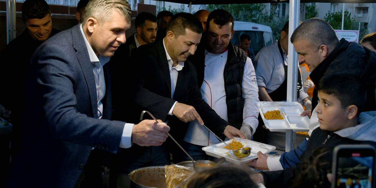 KUŞADALILAR, BELEDİYE BAŞKANI ÖMER GÜNEL İLE İFTAR YEMEĞİNDE BULUŞTU