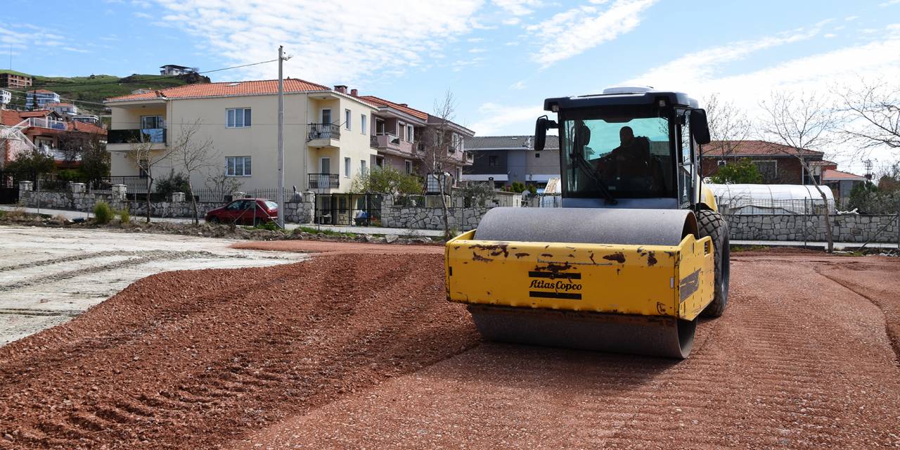 FOÇA BAĞARASI’NDA YENİ PAZAR YERİ YAPIMINA BAŞLANDI