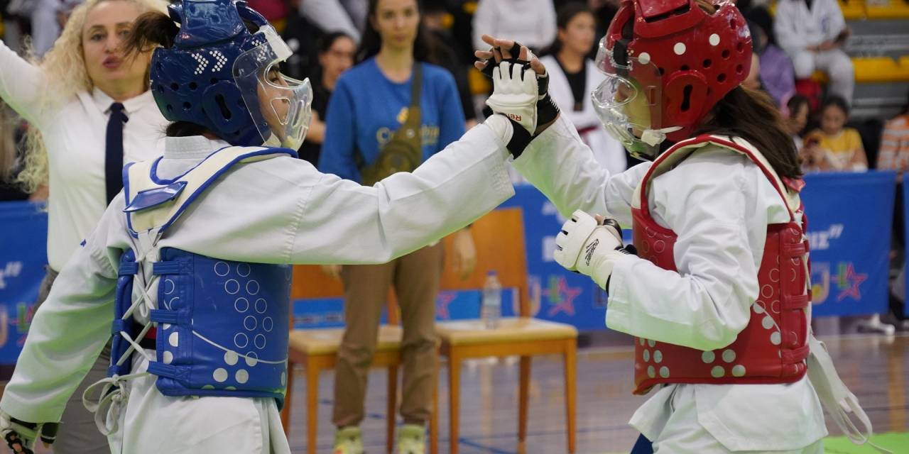 LÜLEBURGAZ’DA 23 NİSAN ULUSLARARASI ÇOCUK ŞENLİĞİ COŞKUSU TAEKWONDO VE TENİSLE BAŞLADI