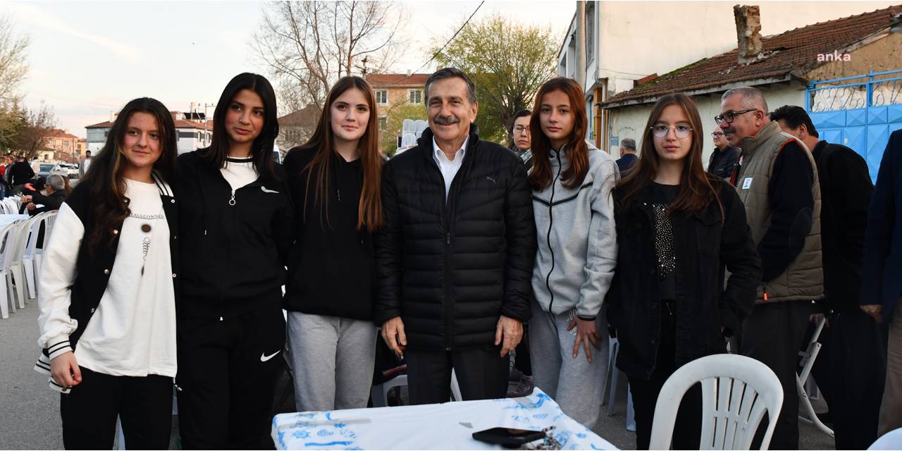 TEPEBAŞI BELEDİYE'NDEN MUTTALİP MAHALLESİ’NDE İFTAR PROGRAMI