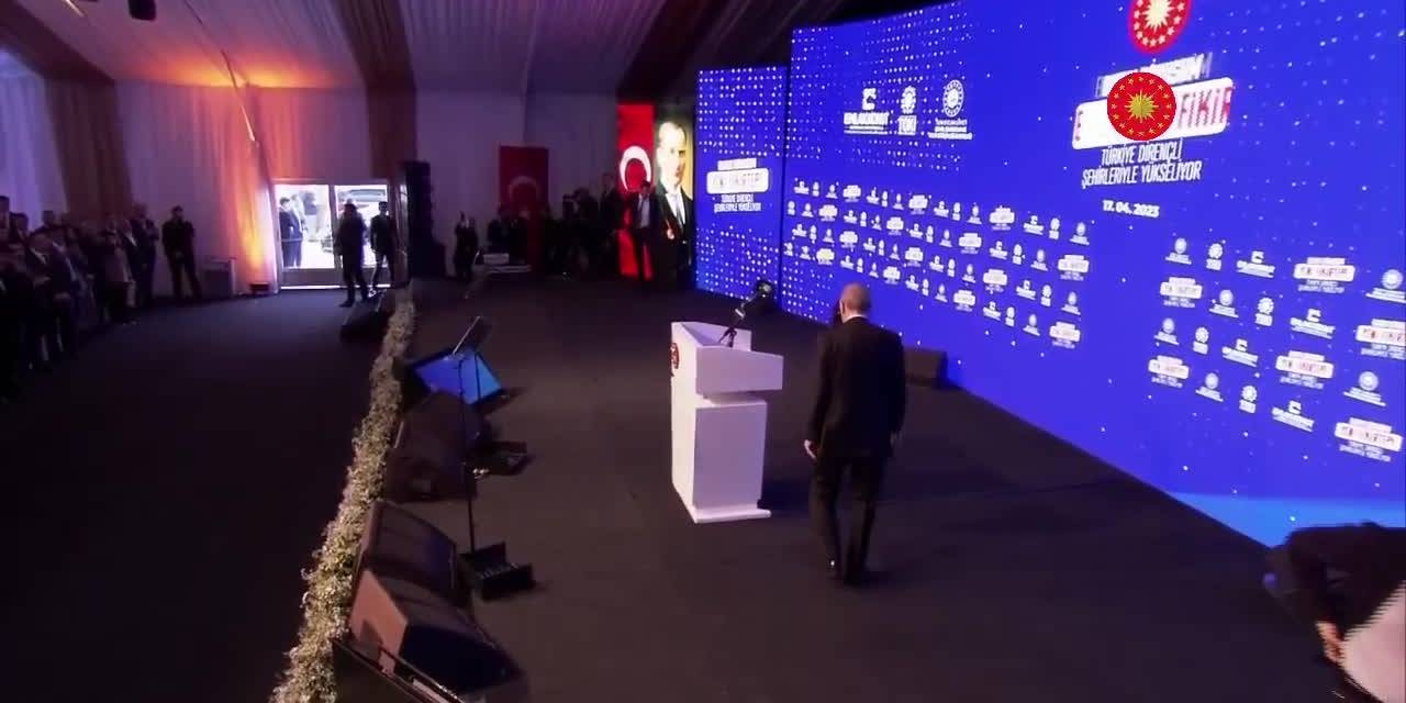 ERDOĞAN: KENTSEL DÖNÜŞÜM ÇALIŞMALARINDA EN KÜÇÜK BİR İHMALE VEYA AÇGÖZLÜLÜĞE MEYDAN VERMEMELİYİZ