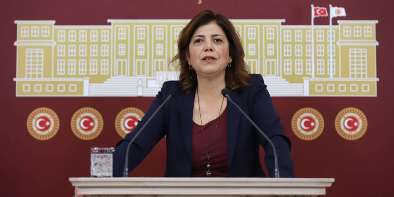 MERAL DANIŞ BEŞTAŞ: GEÇİRDİĞİM TRAFİK KAZASI NEDENİYLE TEDAVİME BİR SÜRE DAHA HASTANEDE DEVAM EDİLECEK