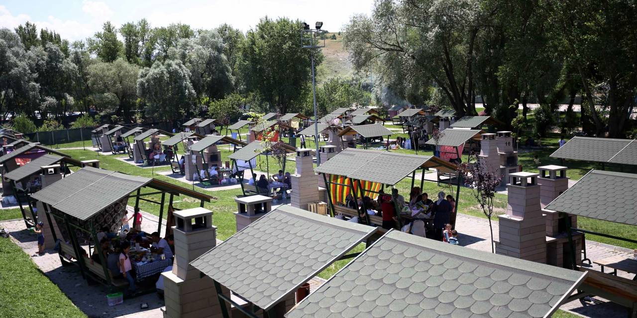 YENİMAHALLE YAKACIK MESİRE ALANI, RAMAZAN BAYRAMI’NA HAZIRLANDI