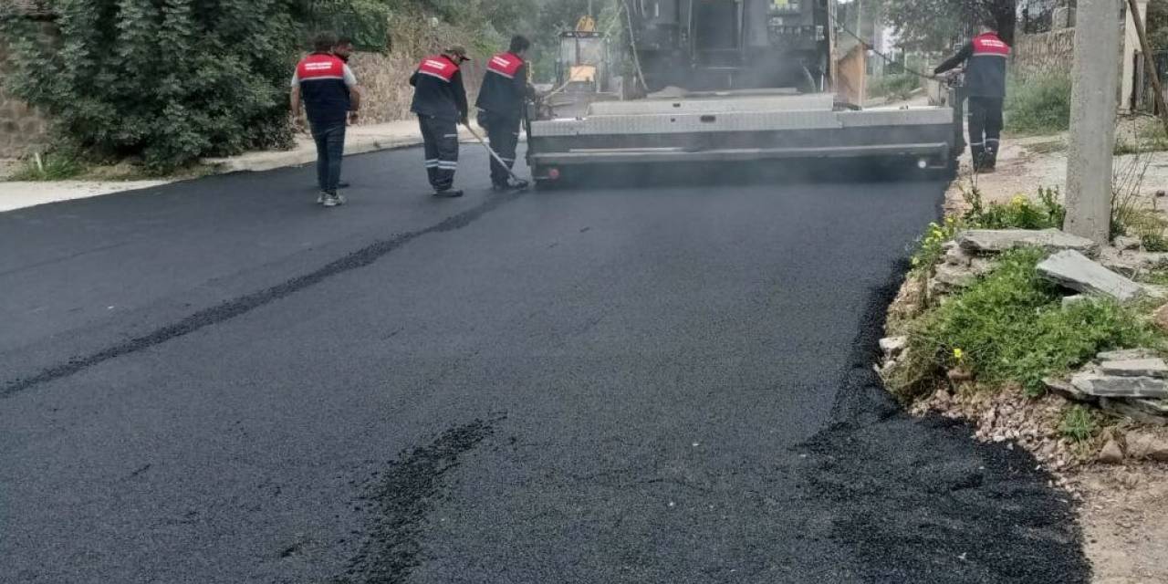 BODRUM BELEDİYESİ, TORBA’DA ASFALT ÇALIŞMALARINA BAŞLADI