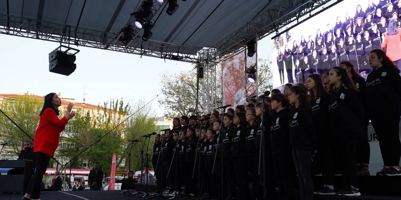 LÜLEBURGAZ’DA, 32. ULUSLARARASI ÇOCUK ŞENLİĞİ BAŞLADI