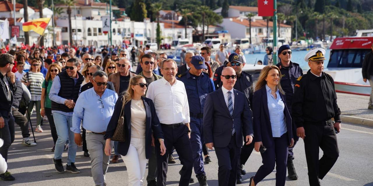 AYVALIK, ‘TYF YELKEN LİGİ 2. AYAK OPTİMİST YARIŞLARI’NA EV SAHİPLİĞİ YAPIYOR