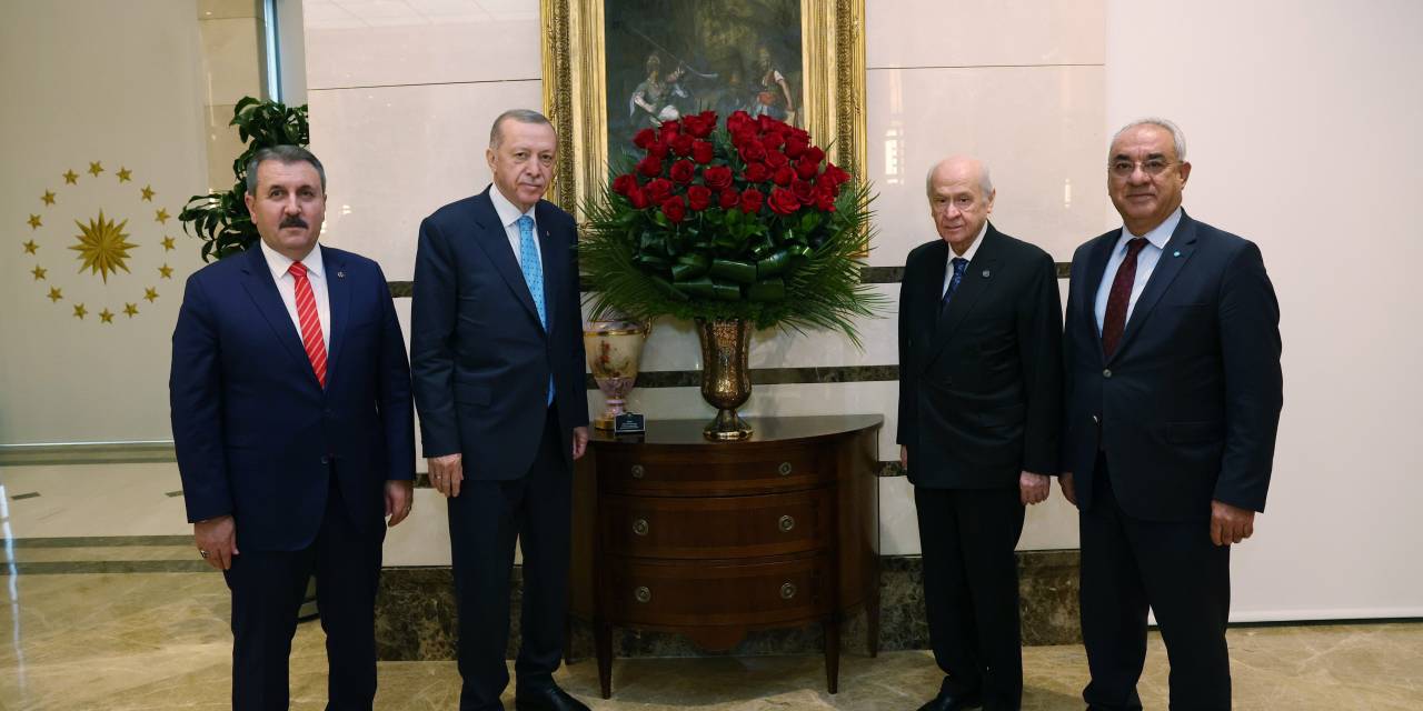 BAHÇELİ, DESTİCİ VE AKSAKAL'DAN, ERDOĞAN’A GEÇMİŞ OLSUN ZİYARETİ