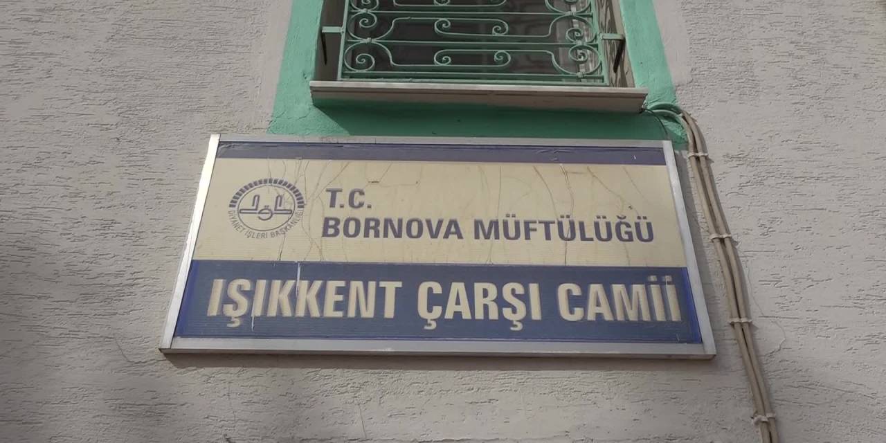 BORNOVA BELEDİYESİ'NDEN İBADETHANELERDE TEMİZLİK ÇALIŞMASI