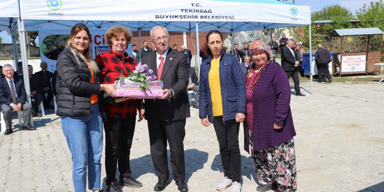 TEKİRDAĞ BÜYÜKŞEHİR BELEDİYESİ’NDEN ÜRETİCİLERE ÇİLEK FİDESİ DESTEĞİ