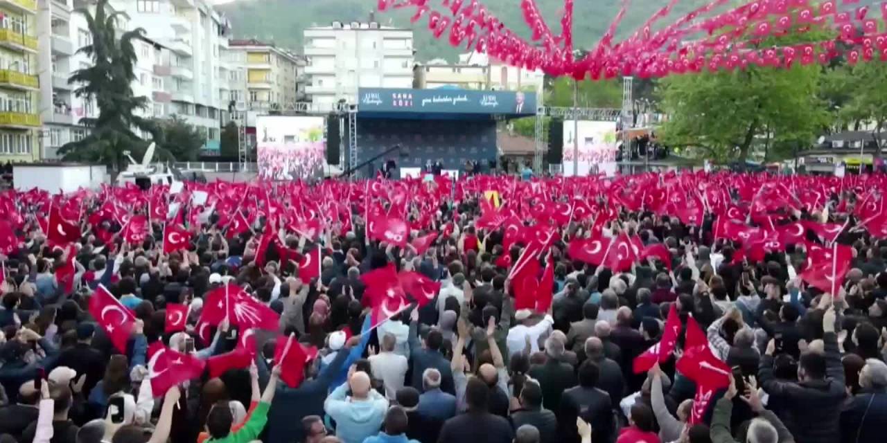 KEMAL KILIÇDAROĞLU, ORDU'DA: "DARBE DEĞİL DEMOKRASİ, DEMOKRASİ. SANDIKTAN DEMOKRASİÇIKACAK"