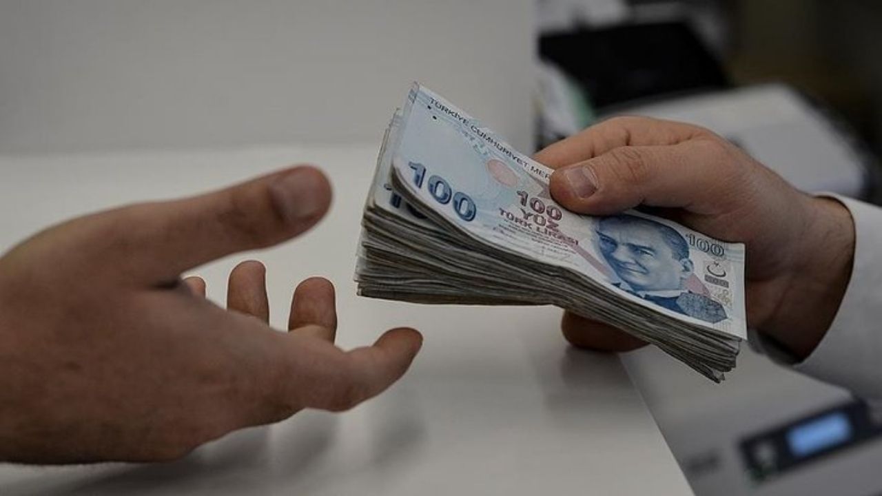 Maaşını Halkbank'tan Alanlara Özel Kredi