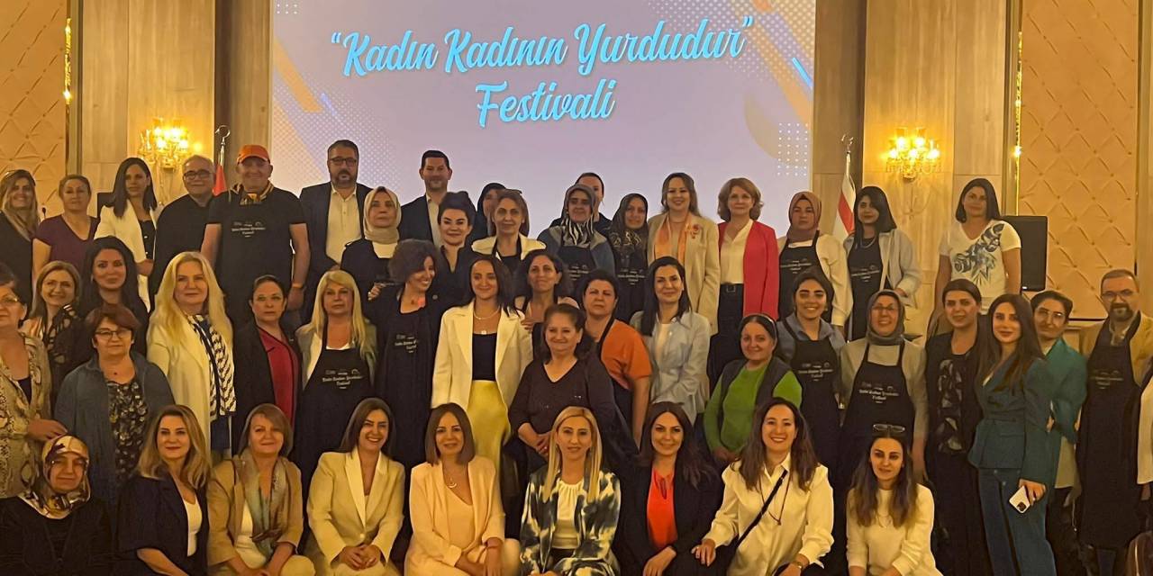 KKTC'DE DÜZENLENEN ‘KADIN KADININ YURDUDUR’ FESTİVALİNE, LÜTFÜ SAVAŞ’IN EŞİ NAZAN SAVAŞ DA KATILDI