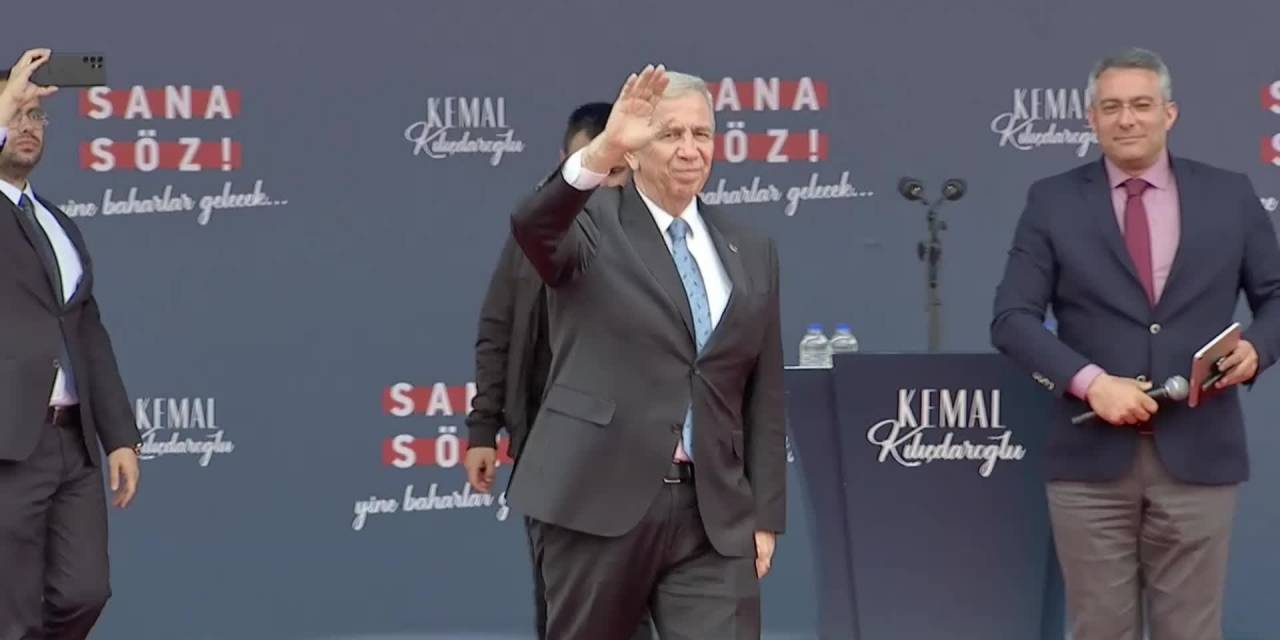 MANSUR YAVAŞ SAKARYA’DA: “BU ÜLKEDE BEKA SORUNU VARSA ŞU ANDA ÜLKENİN BEKASINI TEHLİKEYE SOKAN BU İKTİDARDIR”