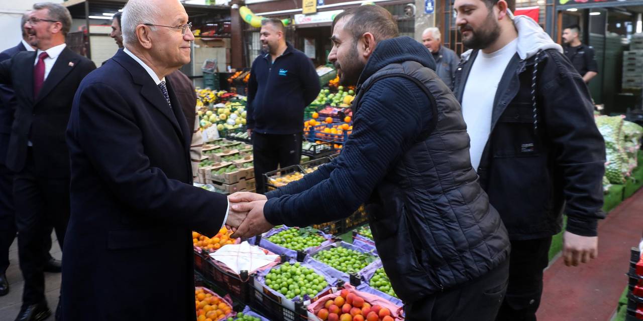 YENİMAHALLE BELEDİYE BAŞKANI YAŞAR, HAL ESNAFIYLA BULUŞTU