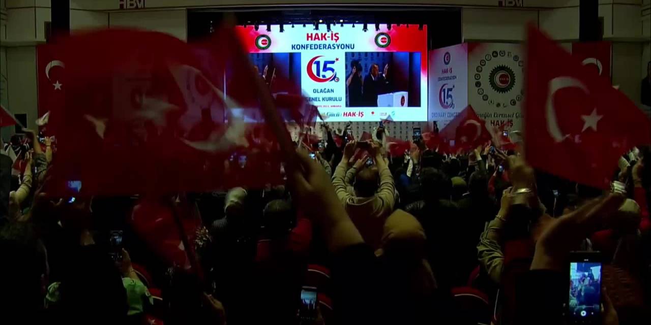 ERDOĞAN: EN DÜŞÜK MEMUR MAAŞI 22 BİN LİRAYI BULACAK