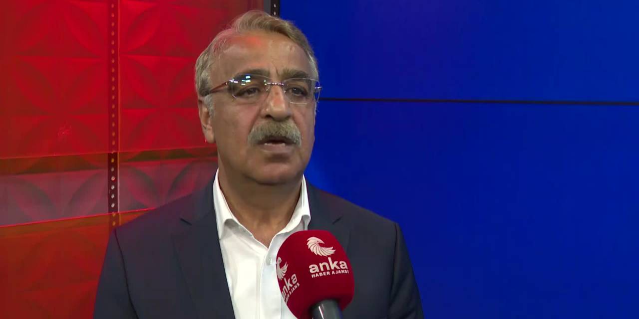 MİTHAT SANCAR: “BENCE BAHAR DA 15 MAYIS’I BEKLİYOR, YANİ 15 MAYIS GÜNÜ BAHAR GELECEK”