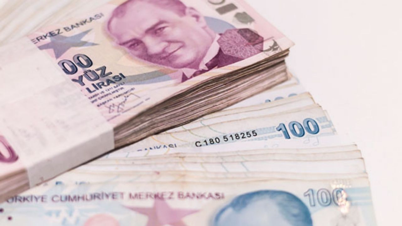 Halkbank Ve Akbank Arasında 50.000 TL'lik Faizsiz Kredi Anlaşması