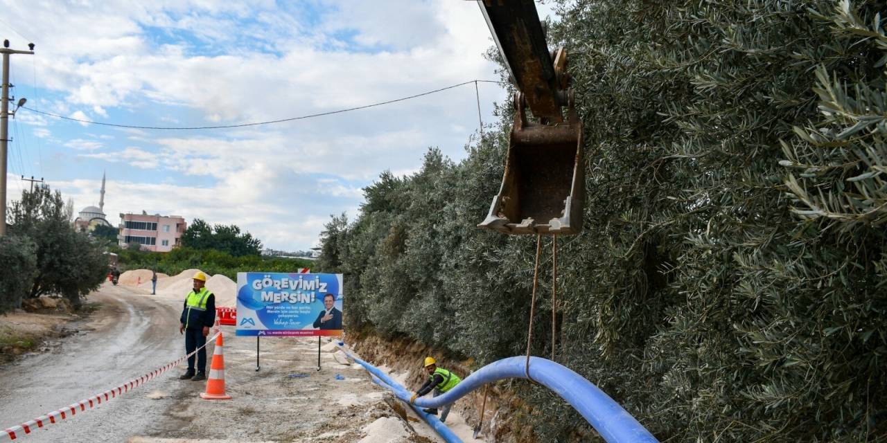 MERSİN'DE EKONOMİK ÖMRÜNÜ TAMAMLAYAN İÇME SUYU HATLARI YENİLENİYOR